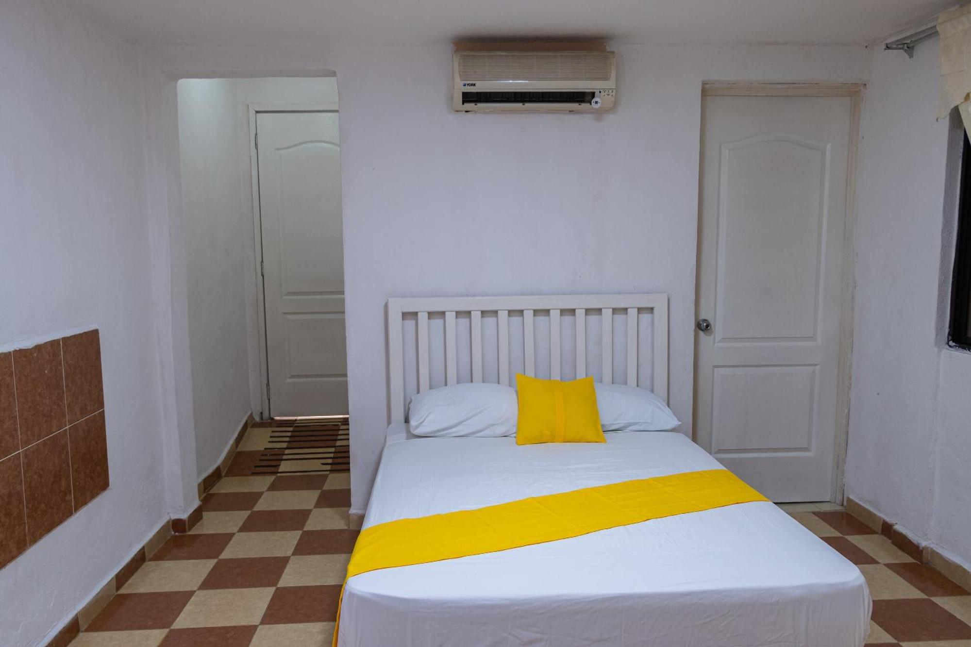 Oyo Hotel Marias,Aeropuerto Internacional De 체투말 외부 사진