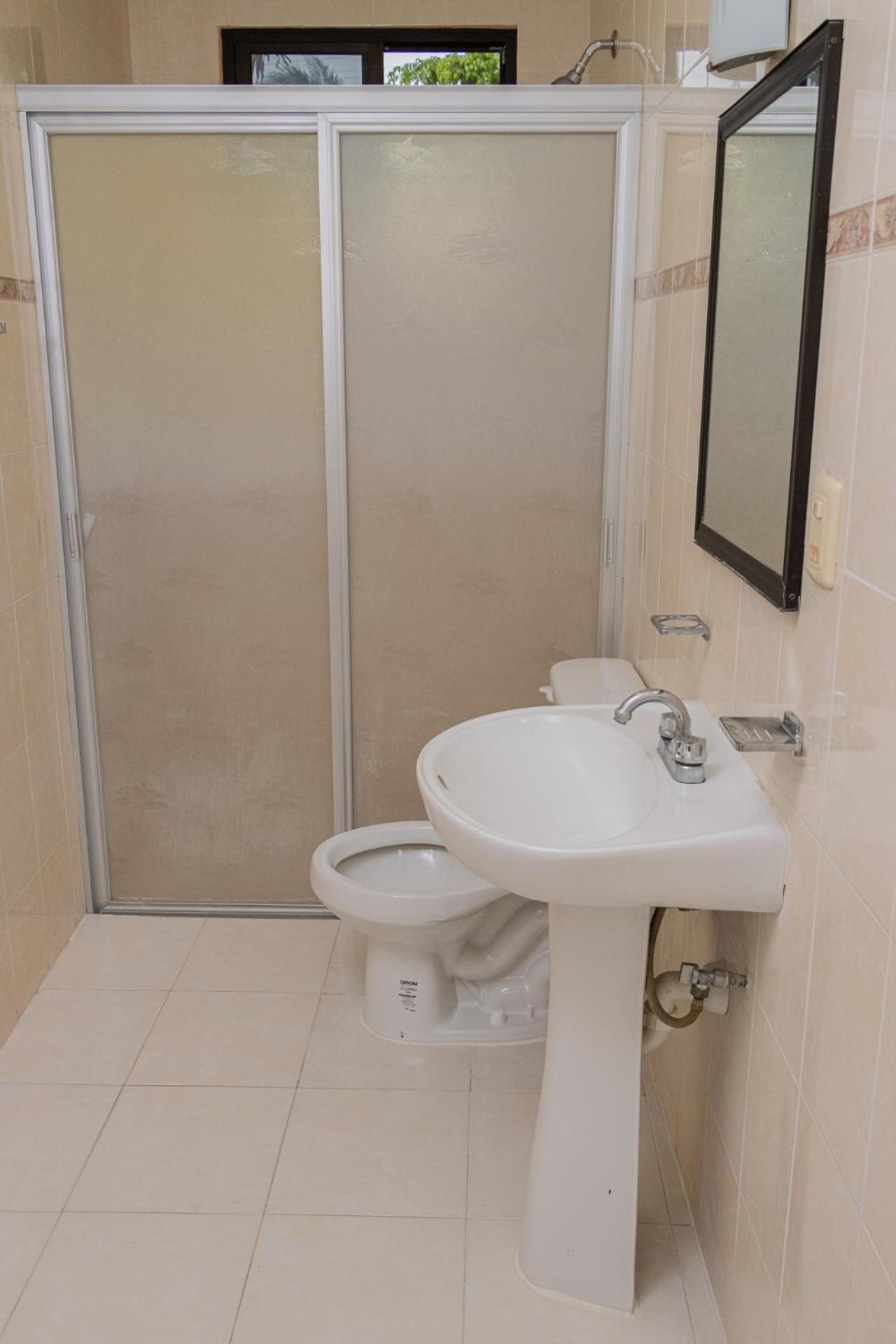 Oyo Hotel Marias,Aeropuerto Internacional De 체투말 외부 사진