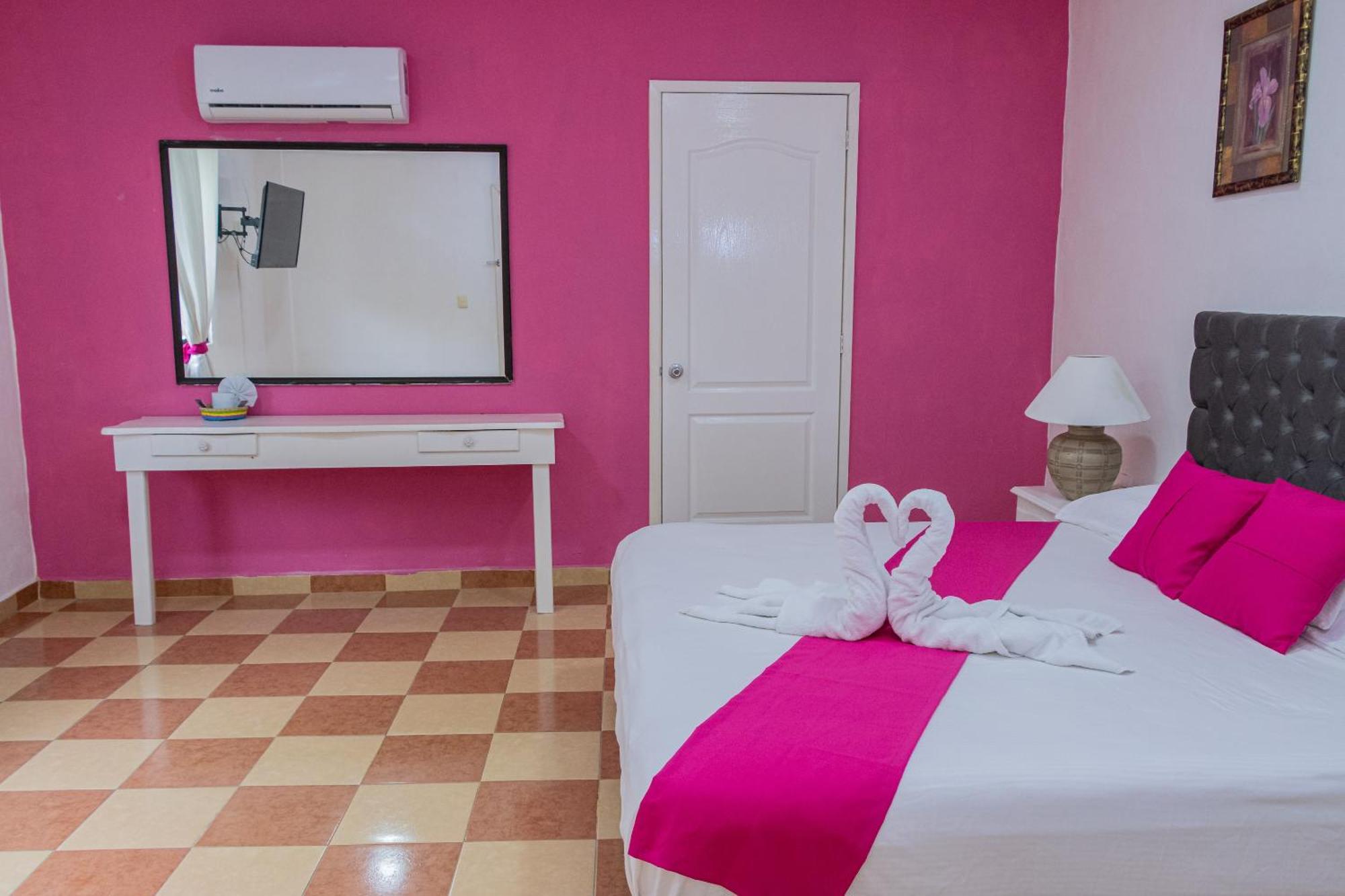 Oyo Hotel Marias,Aeropuerto Internacional De 체투말 외부 사진