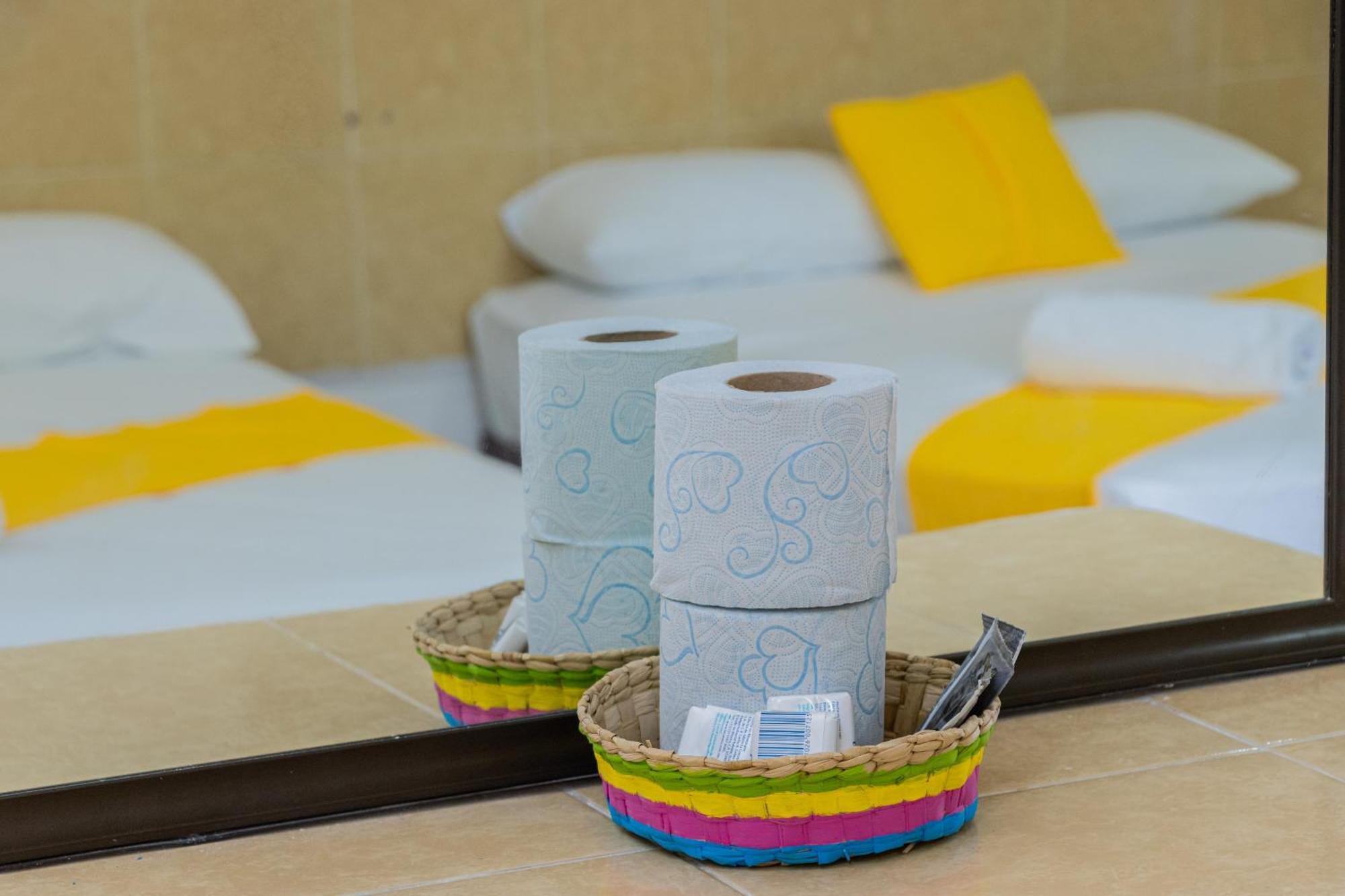 Oyo Hotel Marias,Aeropuerto Internacional De 체투말 외부 사진