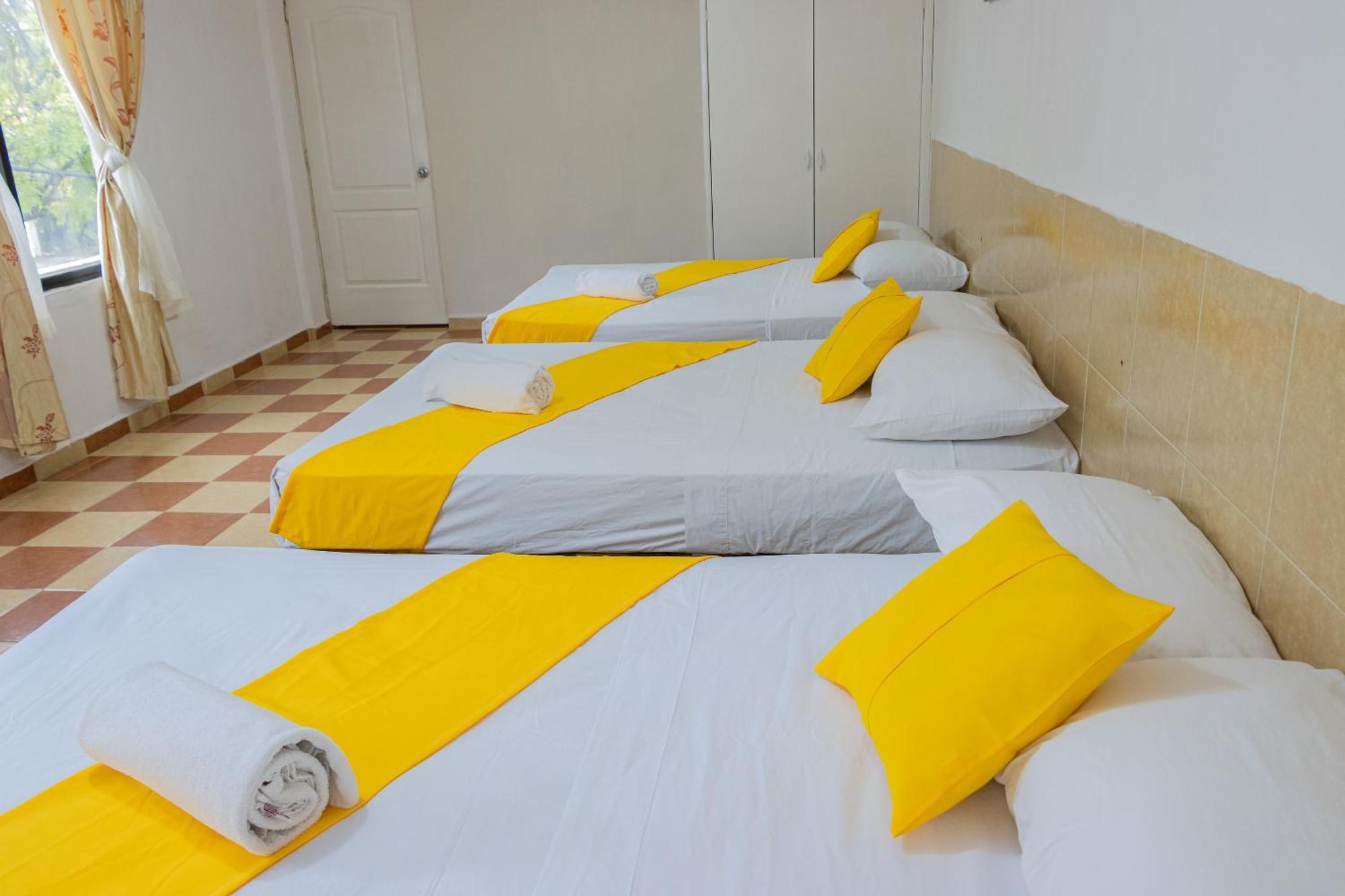 Oyo Hotel Marias,Aeropuerto Internacional De 체투말 외부 사진